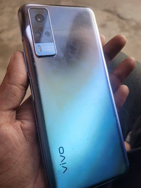 vivo y51s 8/128 glass crack 2