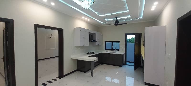 Luxury Brand New House 29