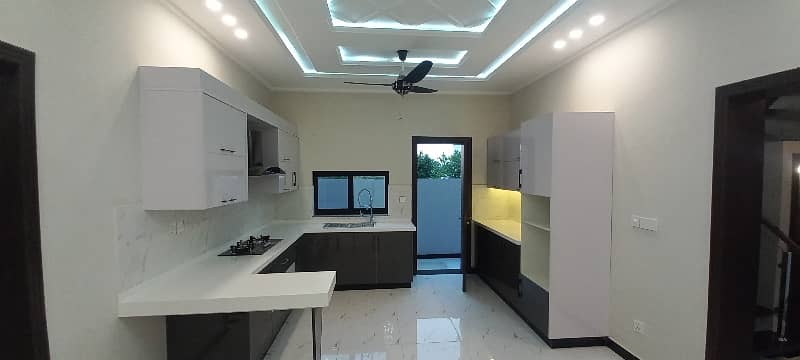 Luxury Brand New House 31