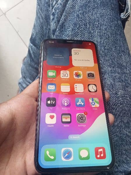 I phone xs max PTA approve 256 GB all ok 10 by 10 argent sale 1