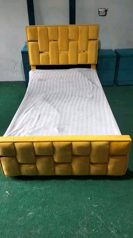 10/10 SALE ON SINGLE BED 7