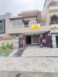 10 Marla Brand New House Near Fatima Jinnah Dental hospital