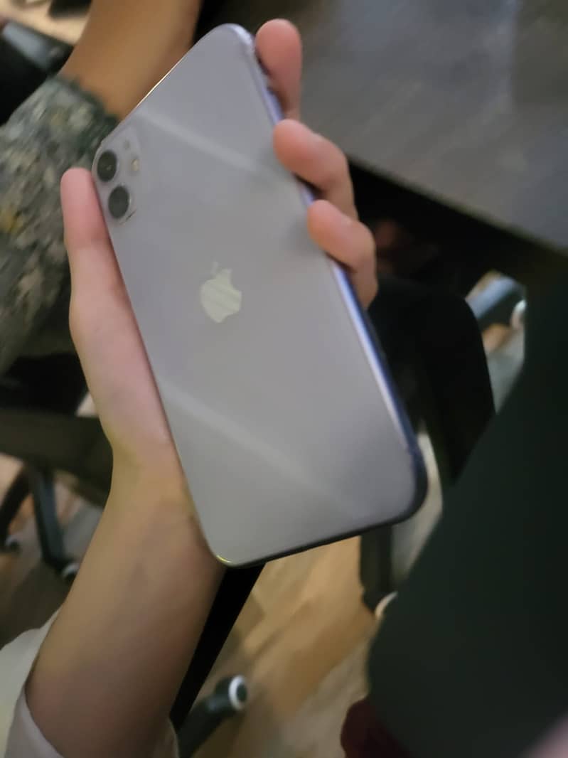 IPHONE 11 3