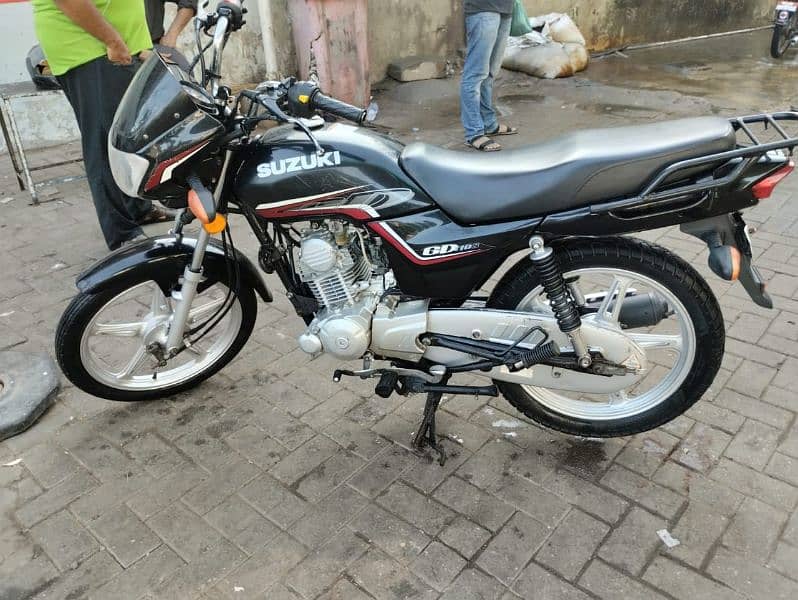 Suzuki GD 110s bike for sale hy black colour 0