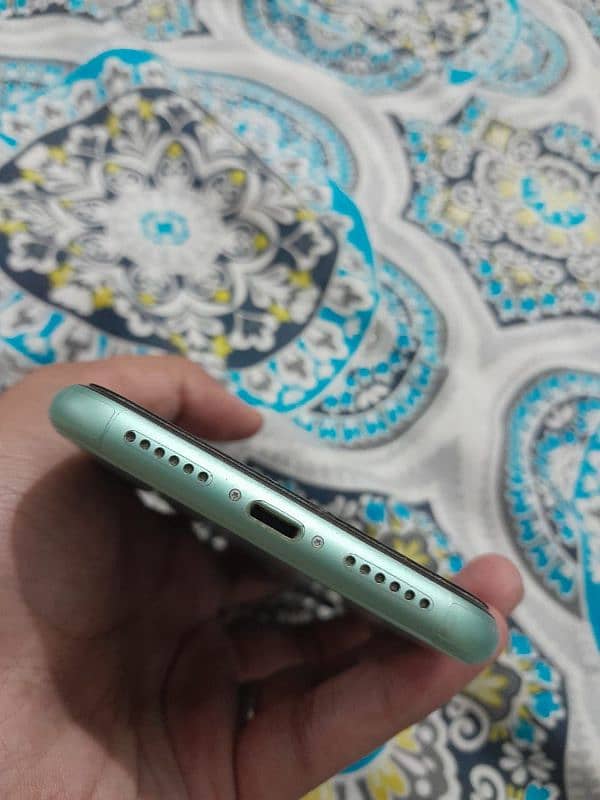 iphone 11 dual pta approved (water packed) 4