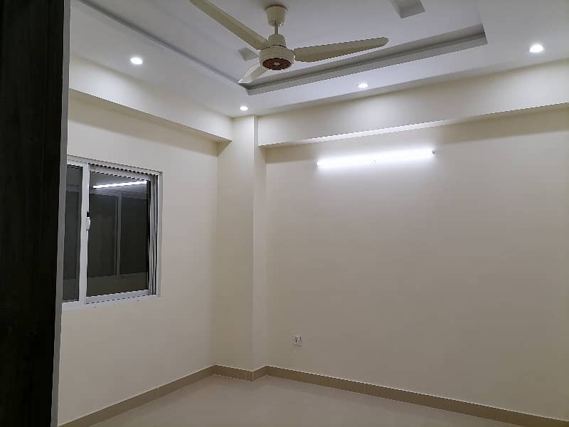 3000 Square Feet Flat available for sale in F-11 if you hurry 3