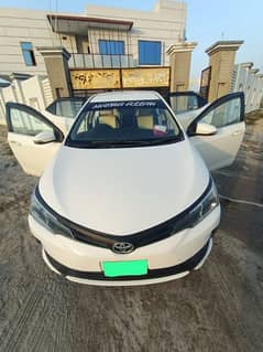 Toyota Corolla gli 2018 color white for sa