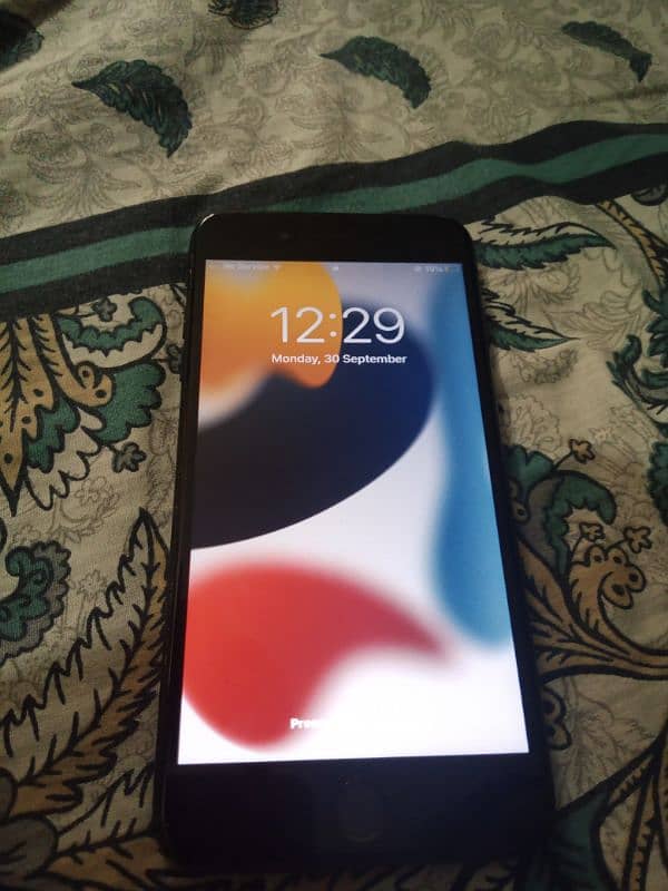 I phone 7 plus 128gb 1