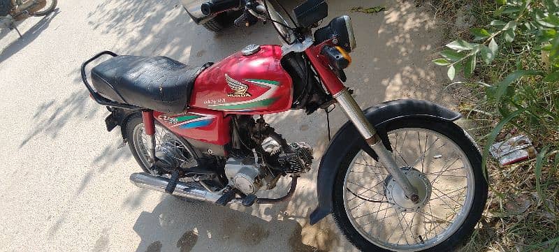 honda 70 Karachi num 3