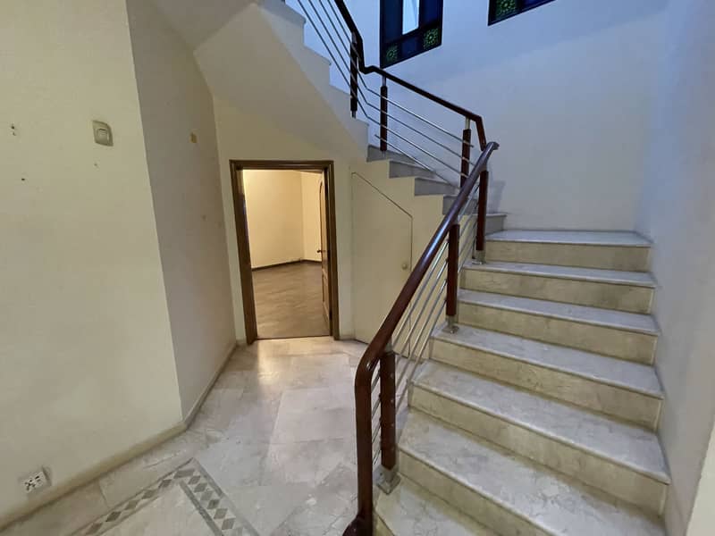 2 Kanal House For Sale 24