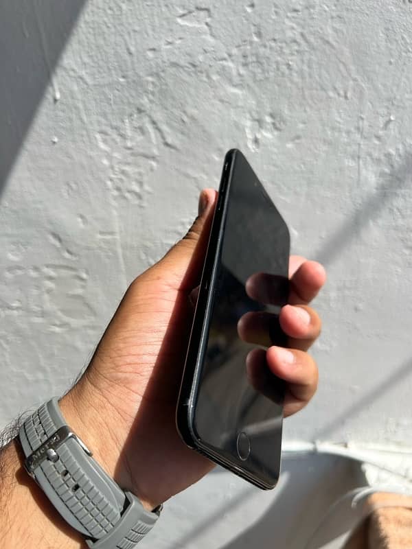 iphone 7 plus 128gb jetblack 5