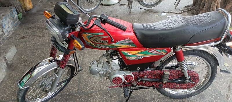 united 70cc model 2022 for sale in very good condition like new 3