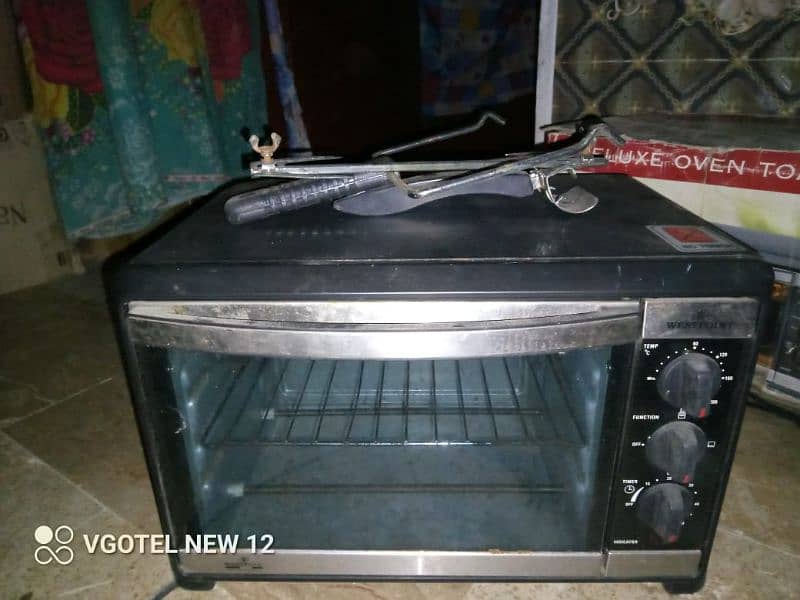 westpoint deluxe oven toaster 1