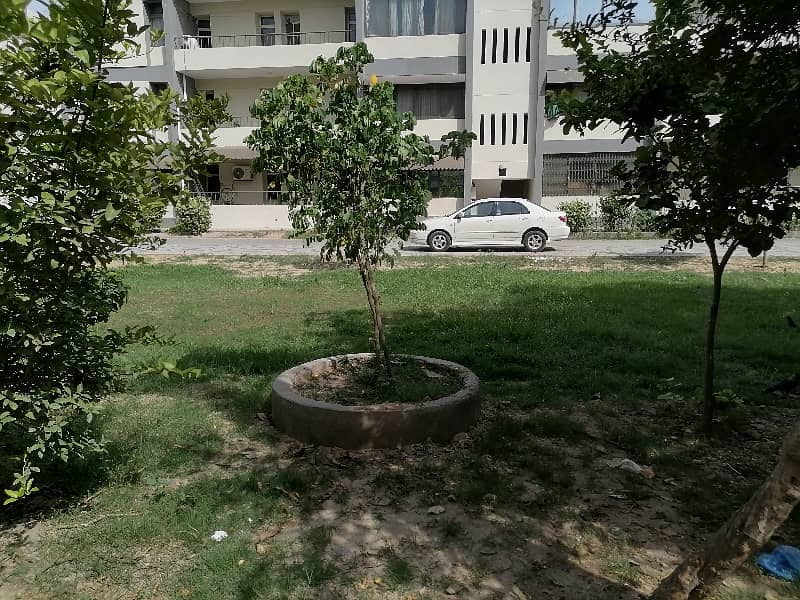 Stunning and affordable Flat available for rent in Askari 5 4