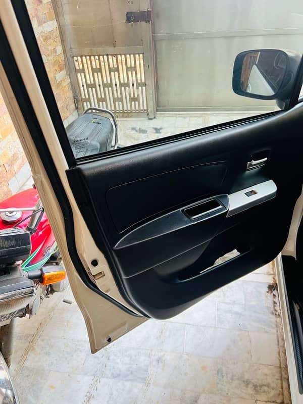 Suzuki Wagon R 2019 10