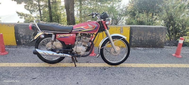 Honda CG 125 : Model 17 Bio Matric Available 2