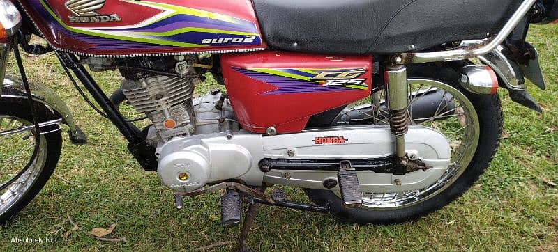 Honda CG 125 : Model 17 Bio Matric Available 10