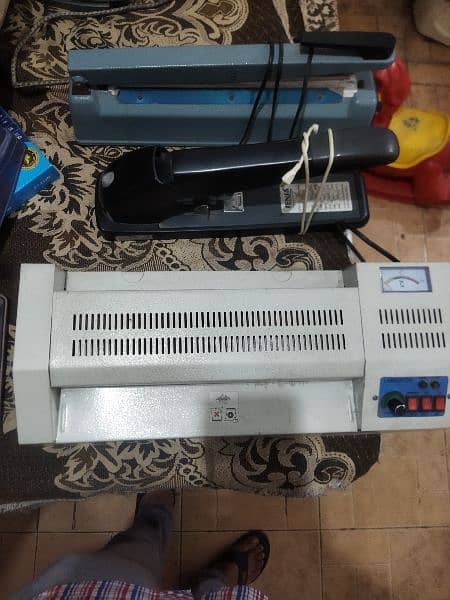 stapler sealer laminated 2