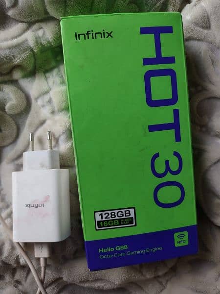 Infinix hot30 ram16room128gb 0