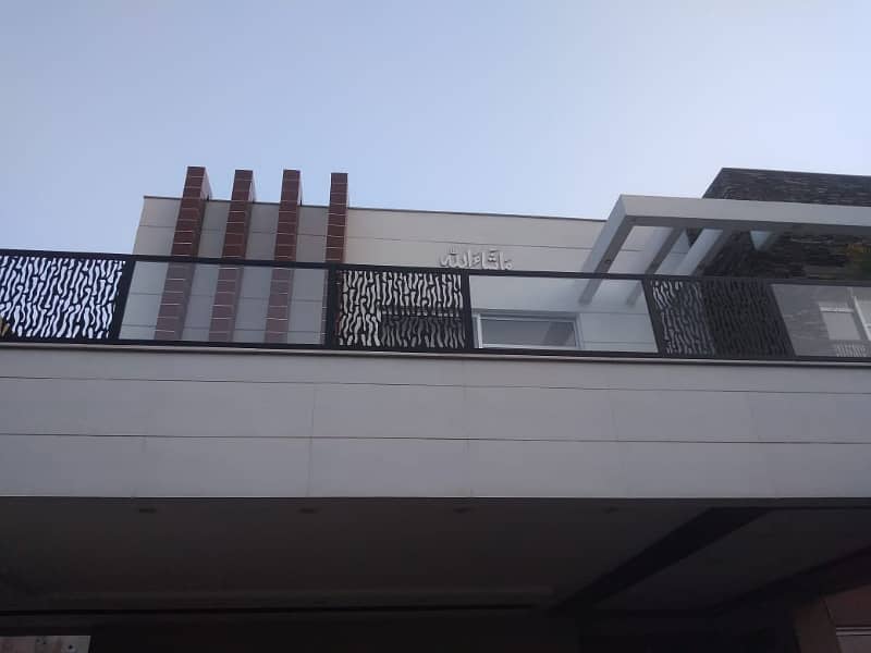 1 KANAL UPPER PORTION AVAILABLE FOR RENT PHASE 7 DHA Lahore 14