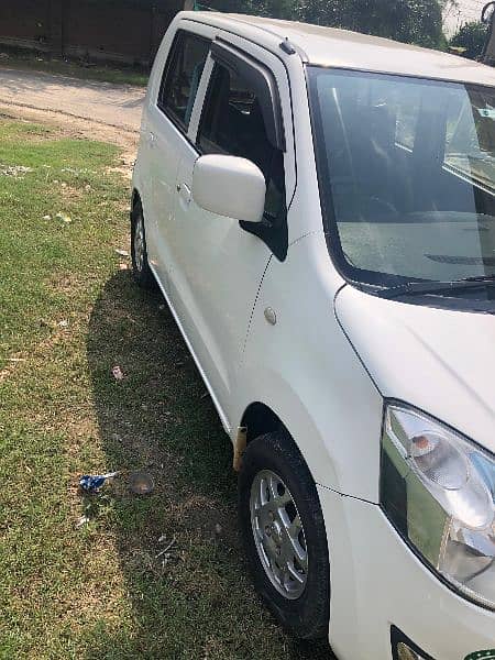 Suzuki Wagon R 2019 3