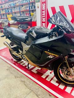 Honda cbr1100xx body refresh Tyar ok half self start ok condition