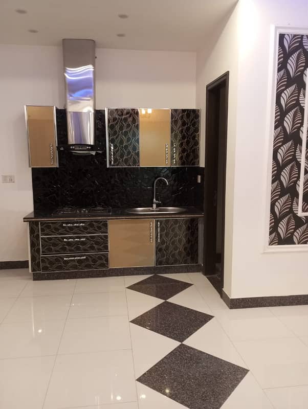 3 Beds 1 Kanal Upper Portion Ideal Location For Rent In DHA Phase 6 Lahore 11