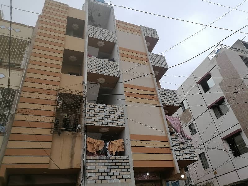 A Well Designed Corner Flat Is Up For Sale In An Ideal Location In Karachi 0