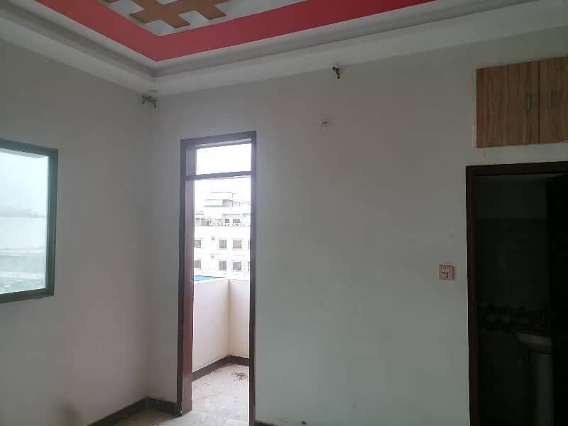 A Well Designed Corner Flat Is Up For Sale In An Ideal Location In Karachi 13