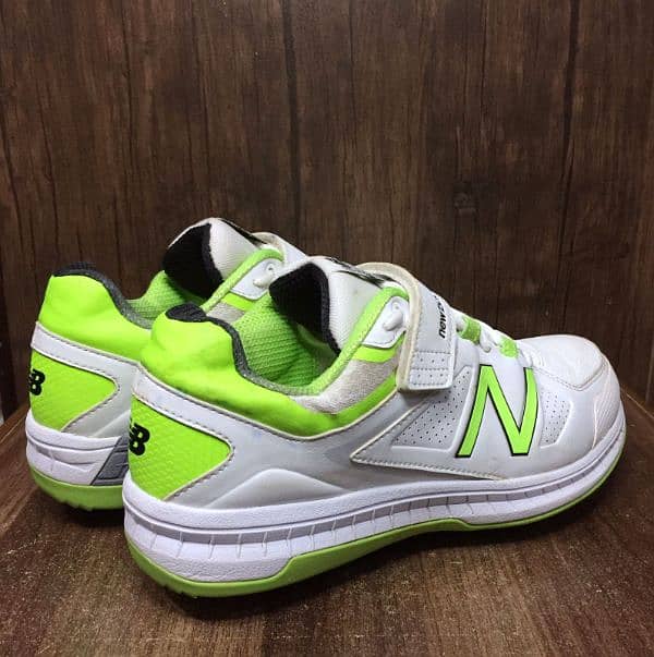 New Balance CK4040 v3 Cricket Shoes (Size: 44) 5