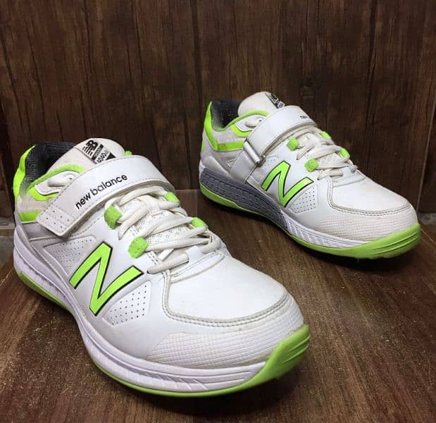 New Balance CK4040 v3 Cricket Shoes (Size: 44) 8