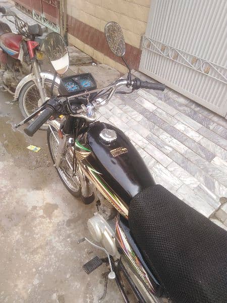 2016A honda 125cc bike 9