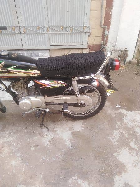 2016A honda 125cc bike 11