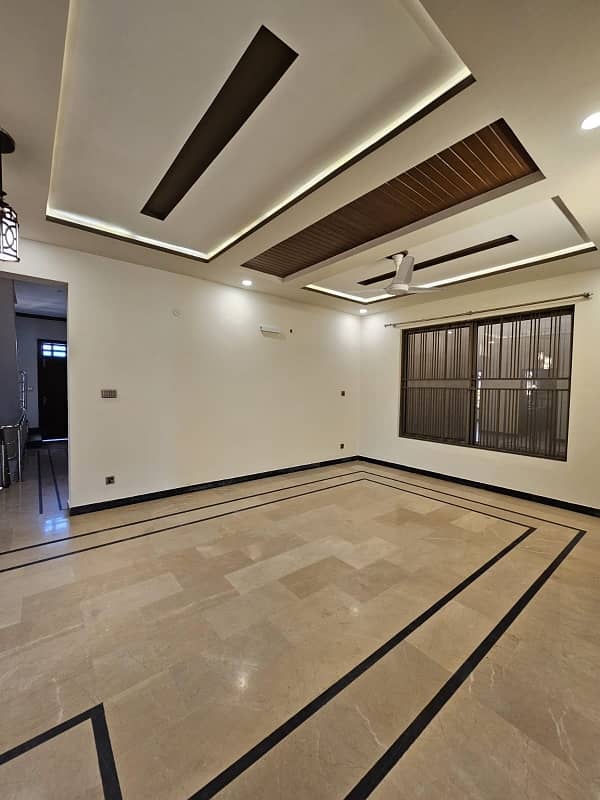 7 Marlas House Available For Rent In G-13 5