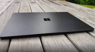 Microsoft Surface Laptop 5 i5-1235U 8GB 256GB SSD Core i5 12th 3.3/4.