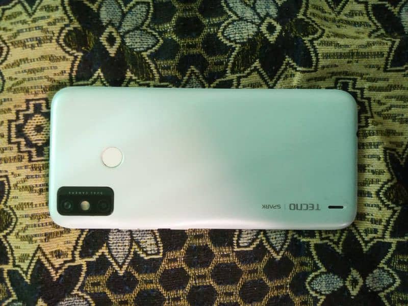 Tecno spark 6 go 4/64 1