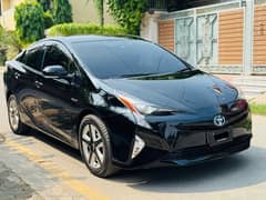 Toyota Prius 2016 Full Option