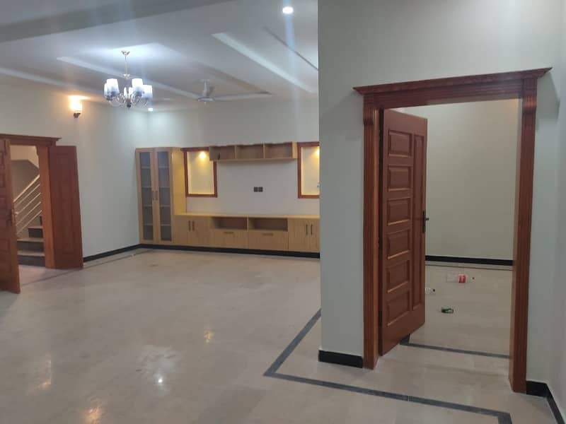 10 Marlas Ground Floor All Facilities Gas Electricity Separate G-14/4 7