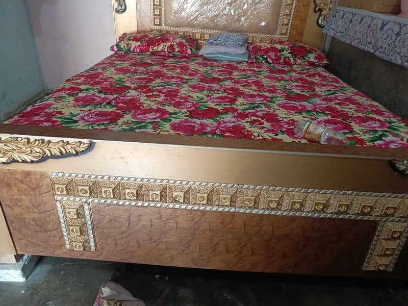 king bed 1