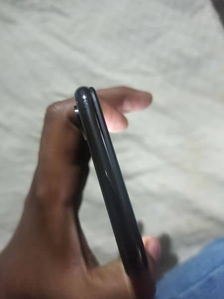 iPhone xs Max 256GP non PTA 3