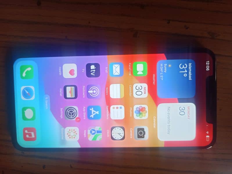 iPhone xs Max 256GP non PTA 7