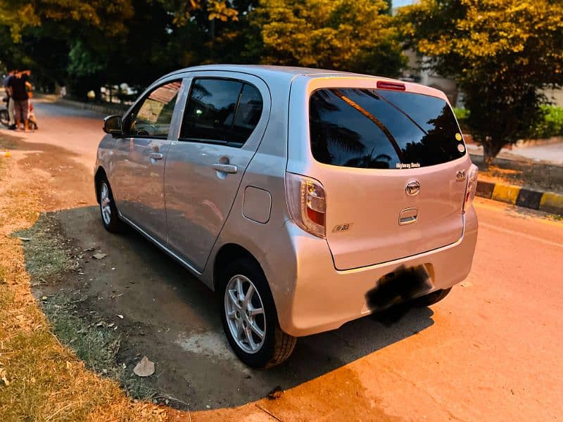 Daihatsu Mira 2017 3