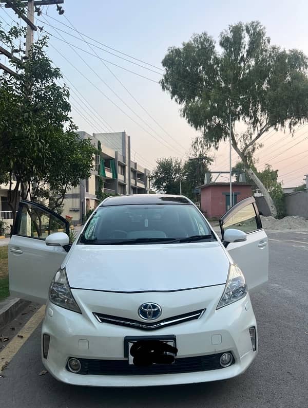 Toyota Prius Alpha 2012 ( 2016 import) 1