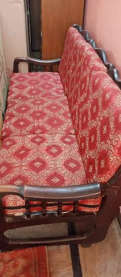 5 Seater Shisham Sofa Set