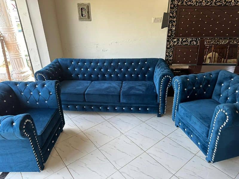 5 seater Brand New Sofa set available For Sale 2