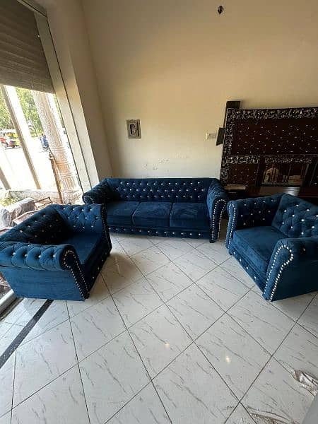 5 seater Brand New Sofa set available For Sale 3