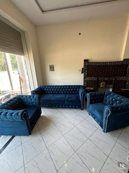 5 seater Brand New Sofa set available For Sale 4