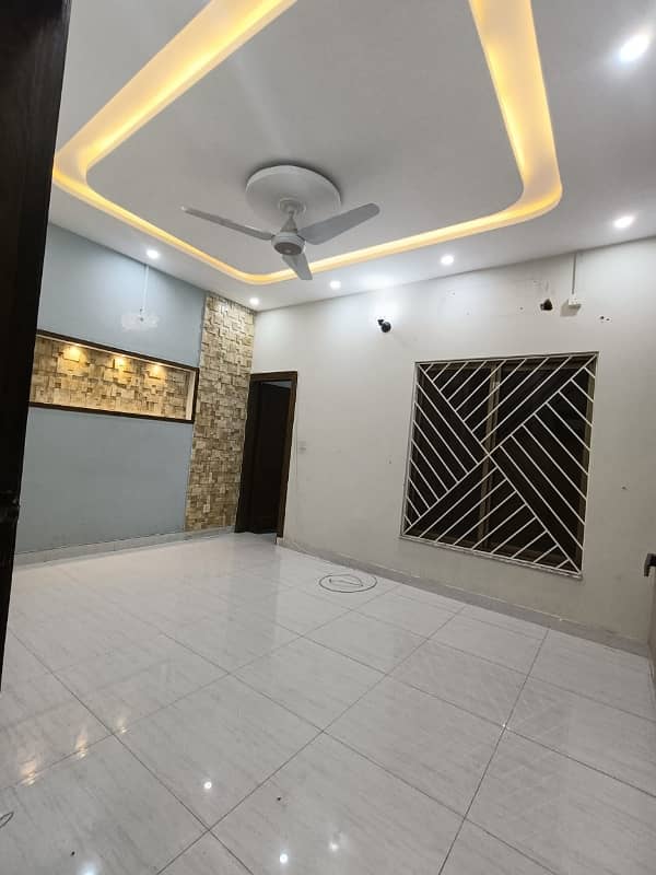 Ali block 5 Marla single unit designer house for rent 3