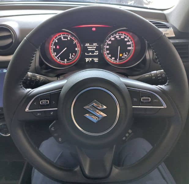 Suzuki Swift GLX CVT 2024 ZERO METER 9