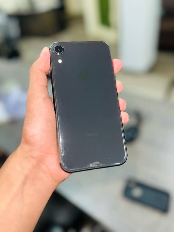 iPhone XR non pta factory unlock 64 GB 1